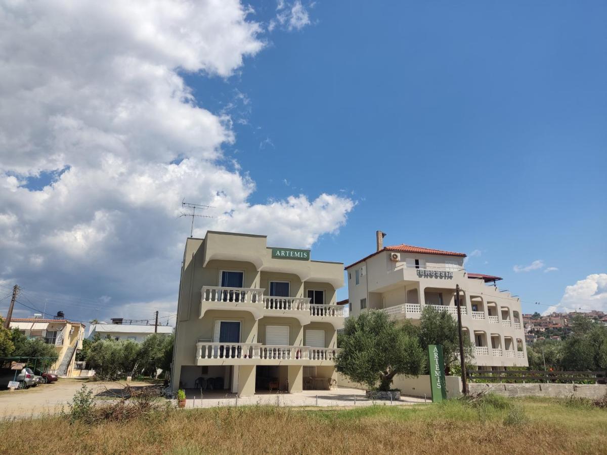 Appartement Pansion Artemis à Mavrovoúnion Extérieur photo