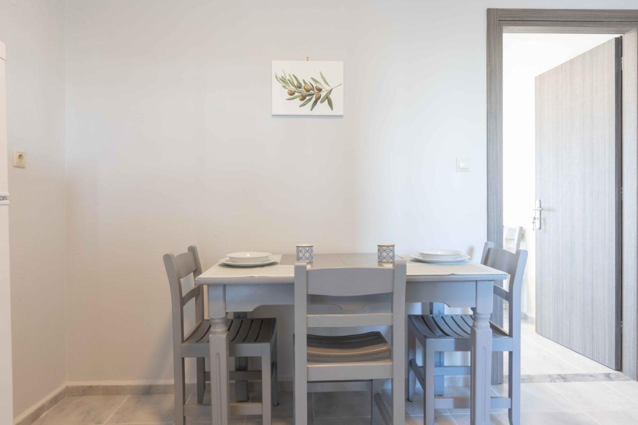 Appartement Pansion Artemis à Mavrovoúnion Extérieur photo