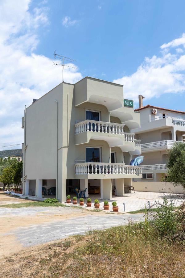 Appartement Pansion Artemis à Mavrovoúnion Extérieur photo