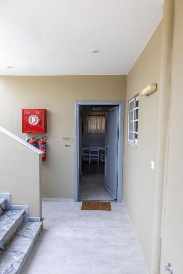Appartement Pansion Artemis à Mavrovoúnion Extérieur photo